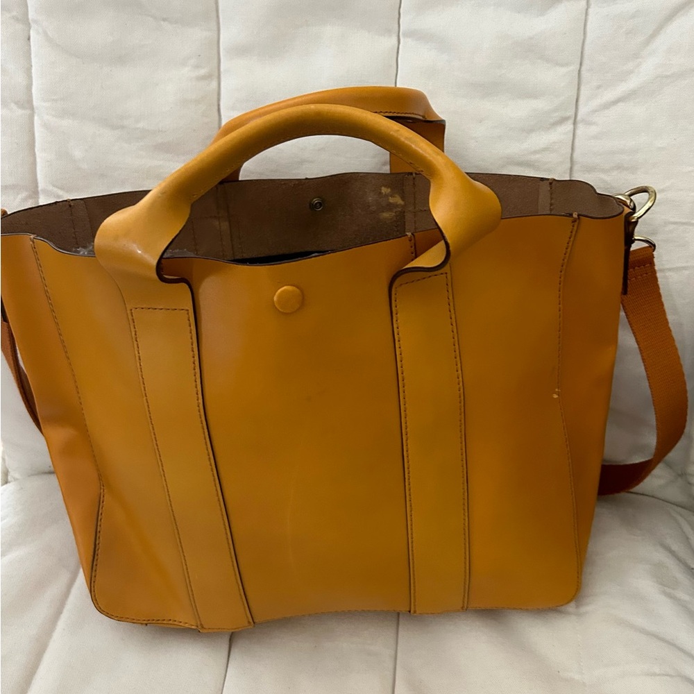 GAP leather tote crossbody.